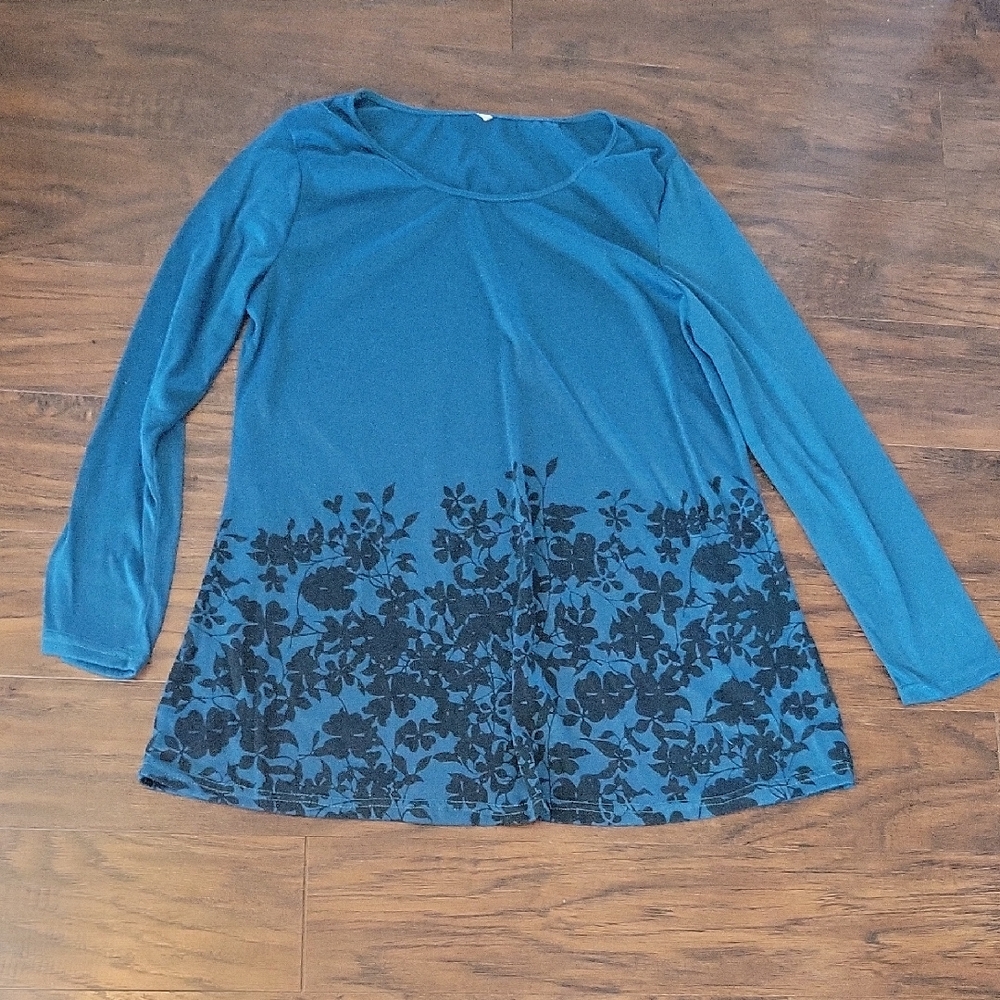 Women's Teal Long-Sleeve Floral Hem Top